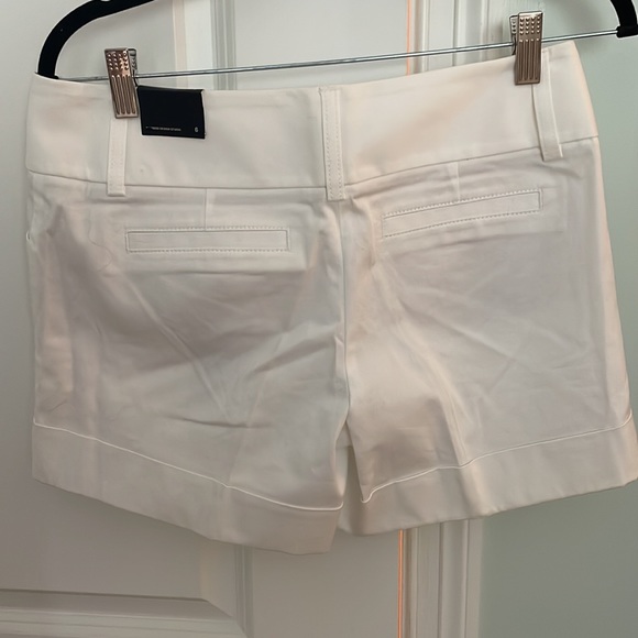 Brand new white shorts Size 6 - Picture 2 of 4